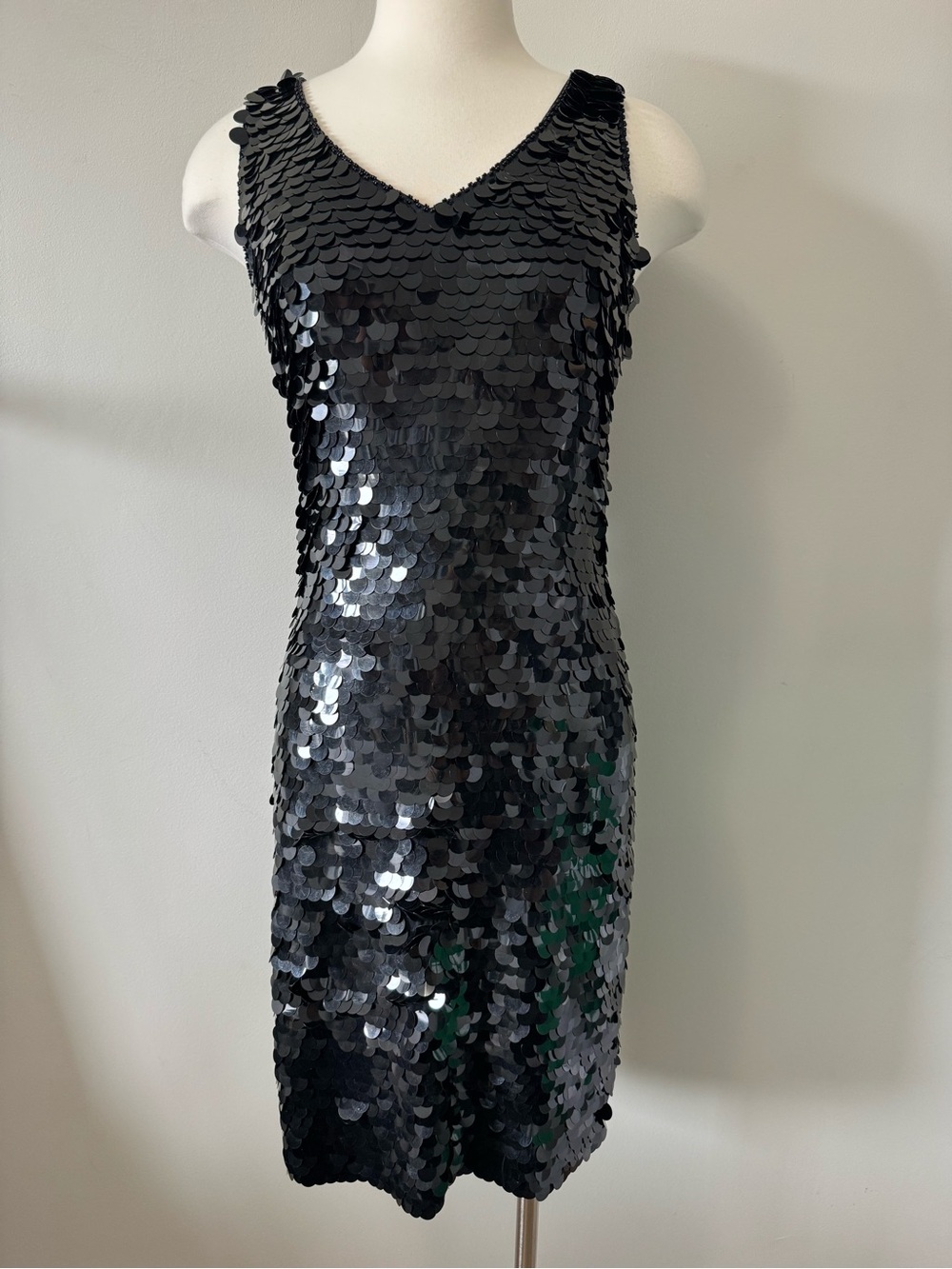 Liptons Vintage  Rare  Black Payette Sequin V-Neck Midi Dress Cocktail size 12